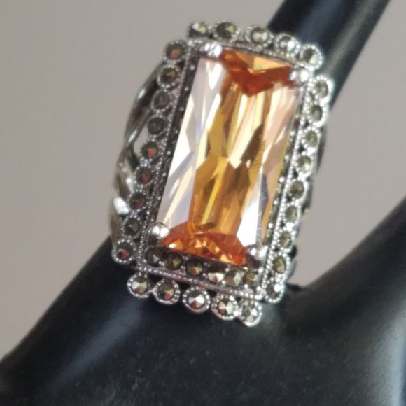 Vintage Silver 925 Ambar color stone Ring Size 7